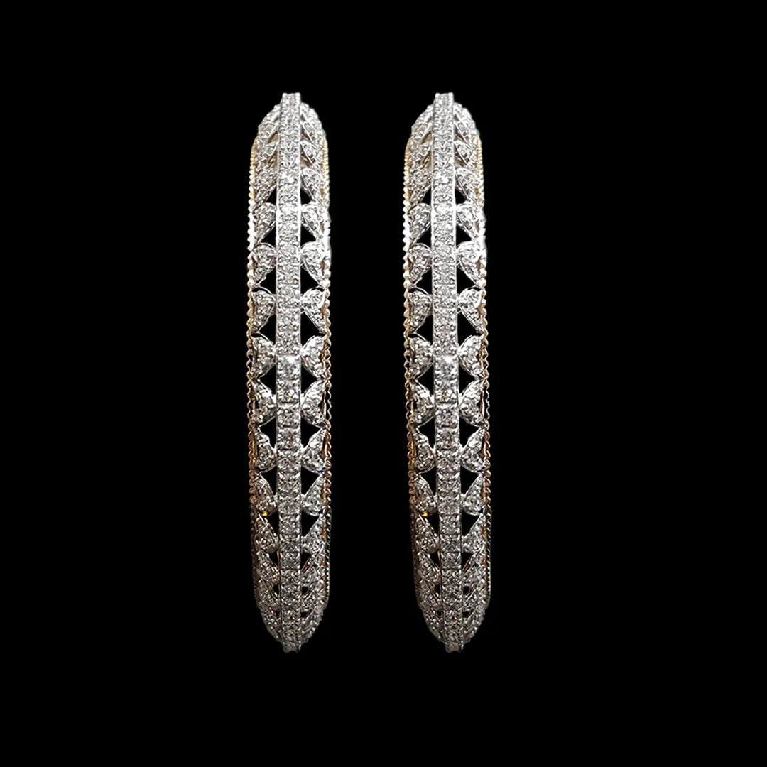 Bangle in Diamond (Diamond 14.34 CT, Gold 42.873 , 14KT)