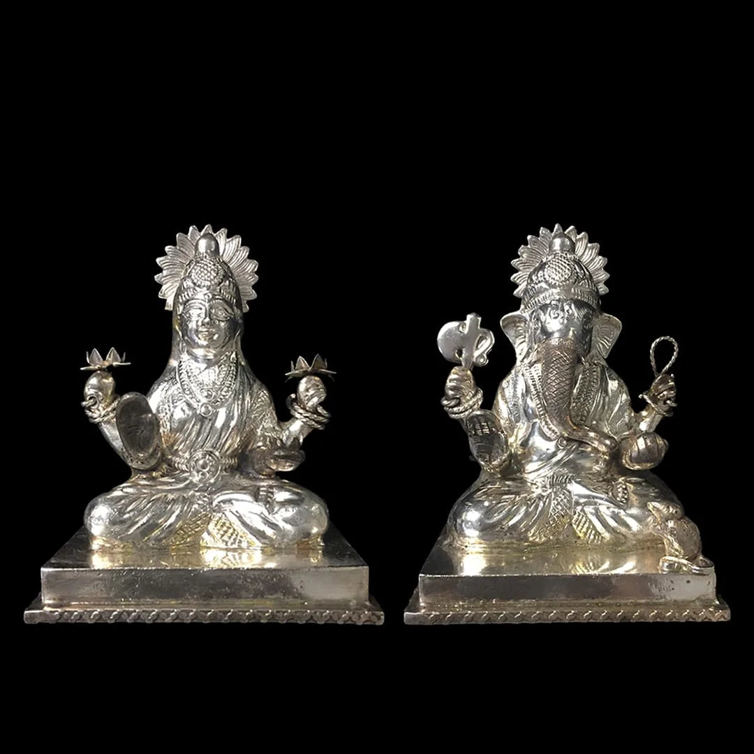 (LG-1) Laxmi & Ganesh Idols in Silver , 676 Grams pair